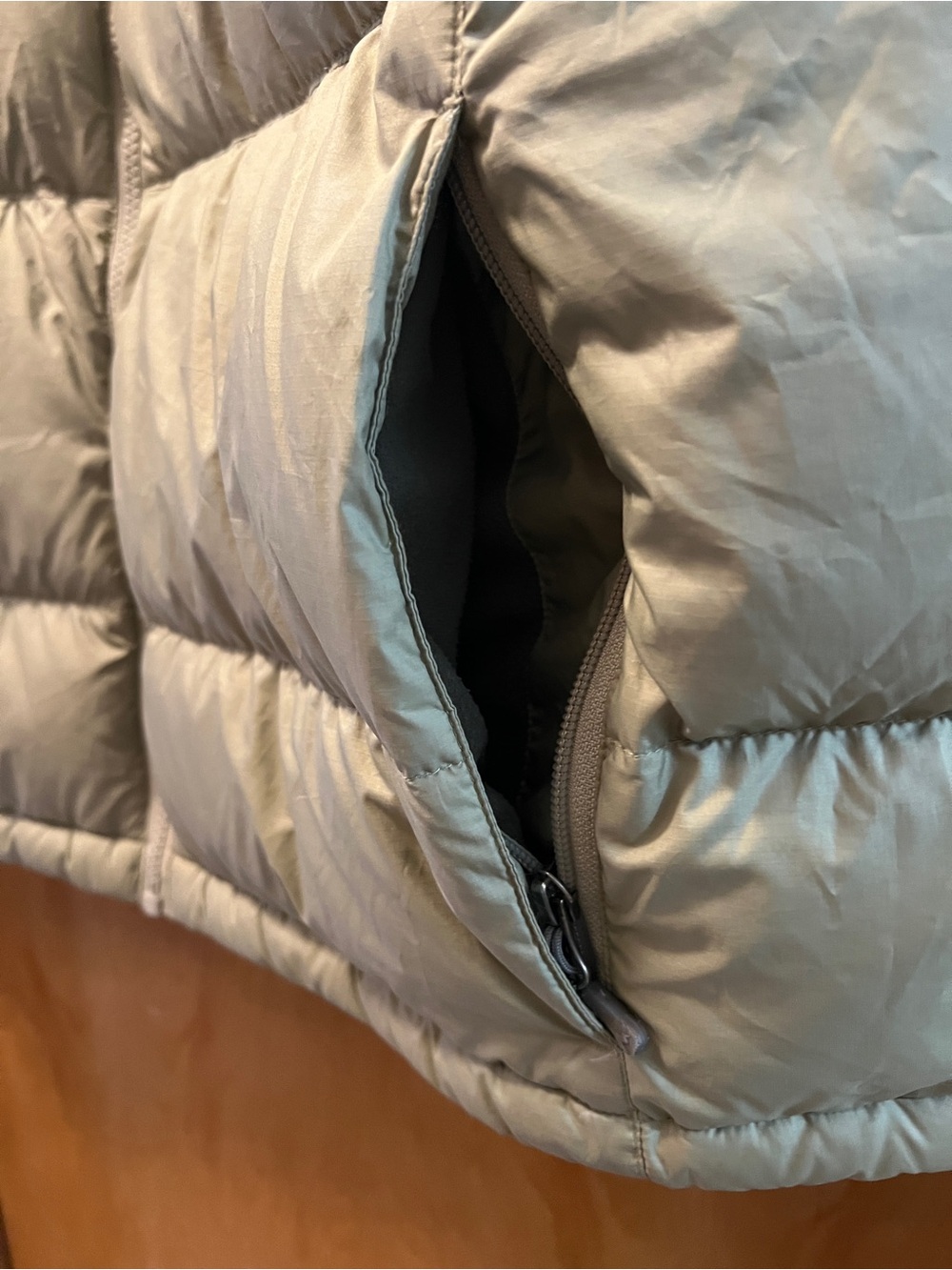 Marmot Men's Light Sage Green Quilted Down Vest - Picture 6 of 7